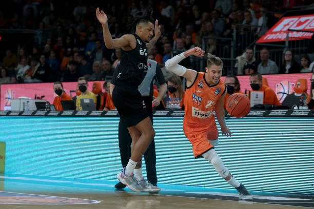 展现了强大 展现了强大