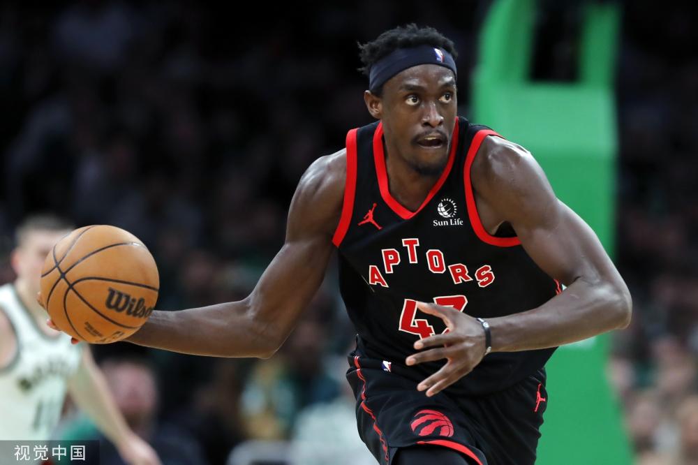 成为众人瞩 成为众人瞩